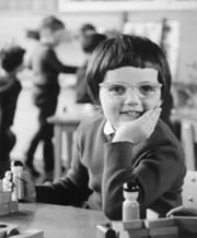 Christine als kind uit de oude doos.